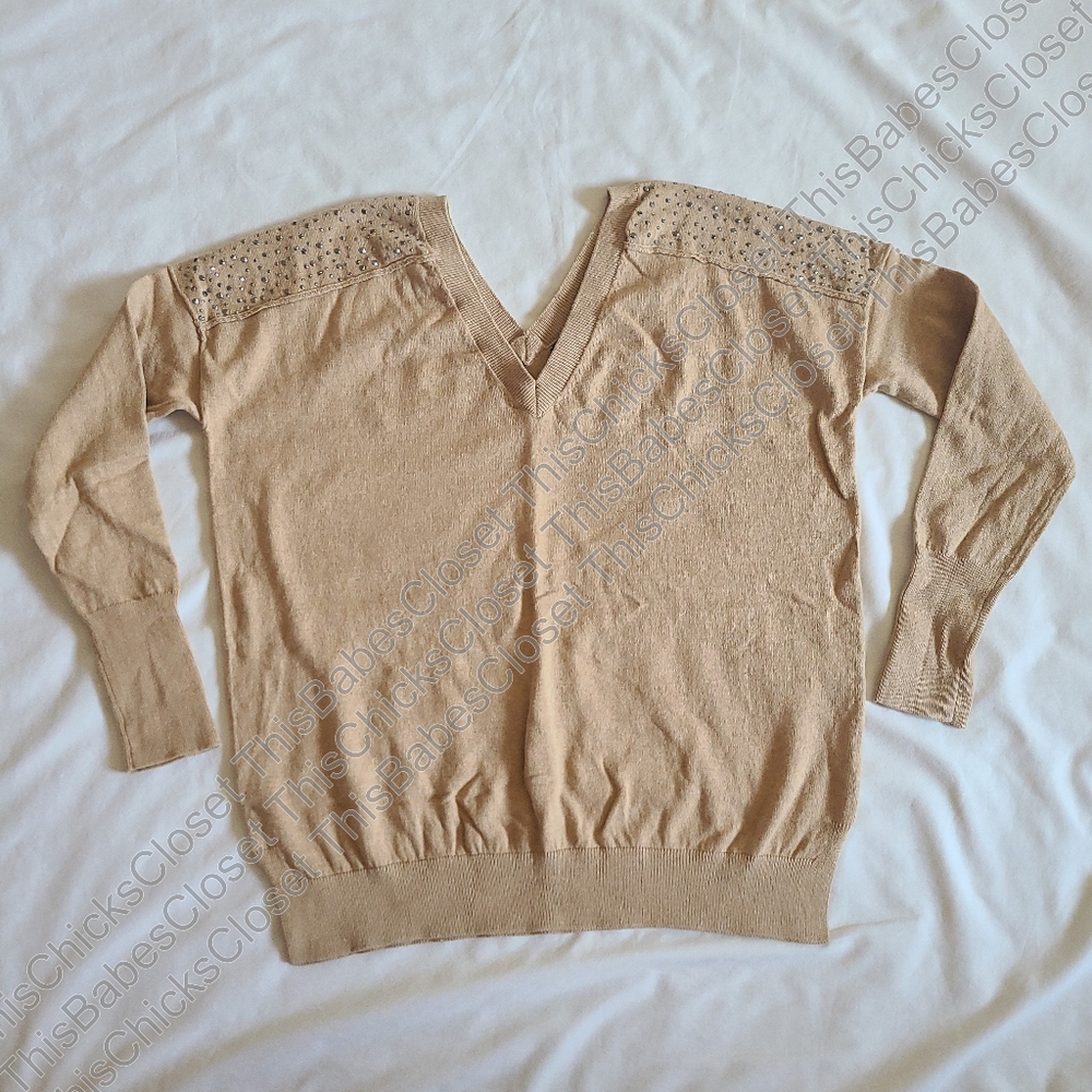 ❤️VGUC GAP Light Khaki Studded V-Neck Lightweight Long Sleeve Knit Sweater, S